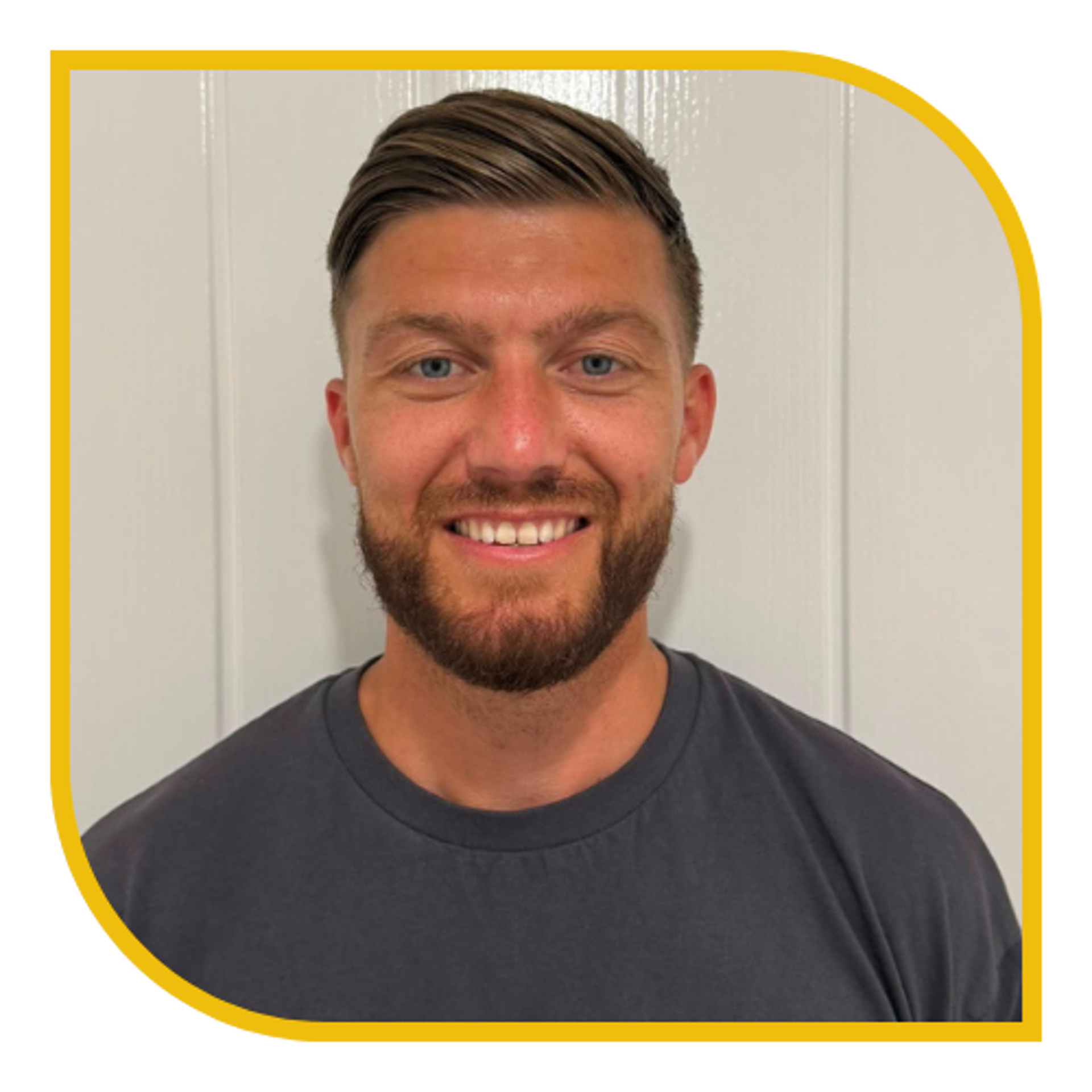 Kieran Lewis, Gweithiwr Llwybrau Ieuenctid