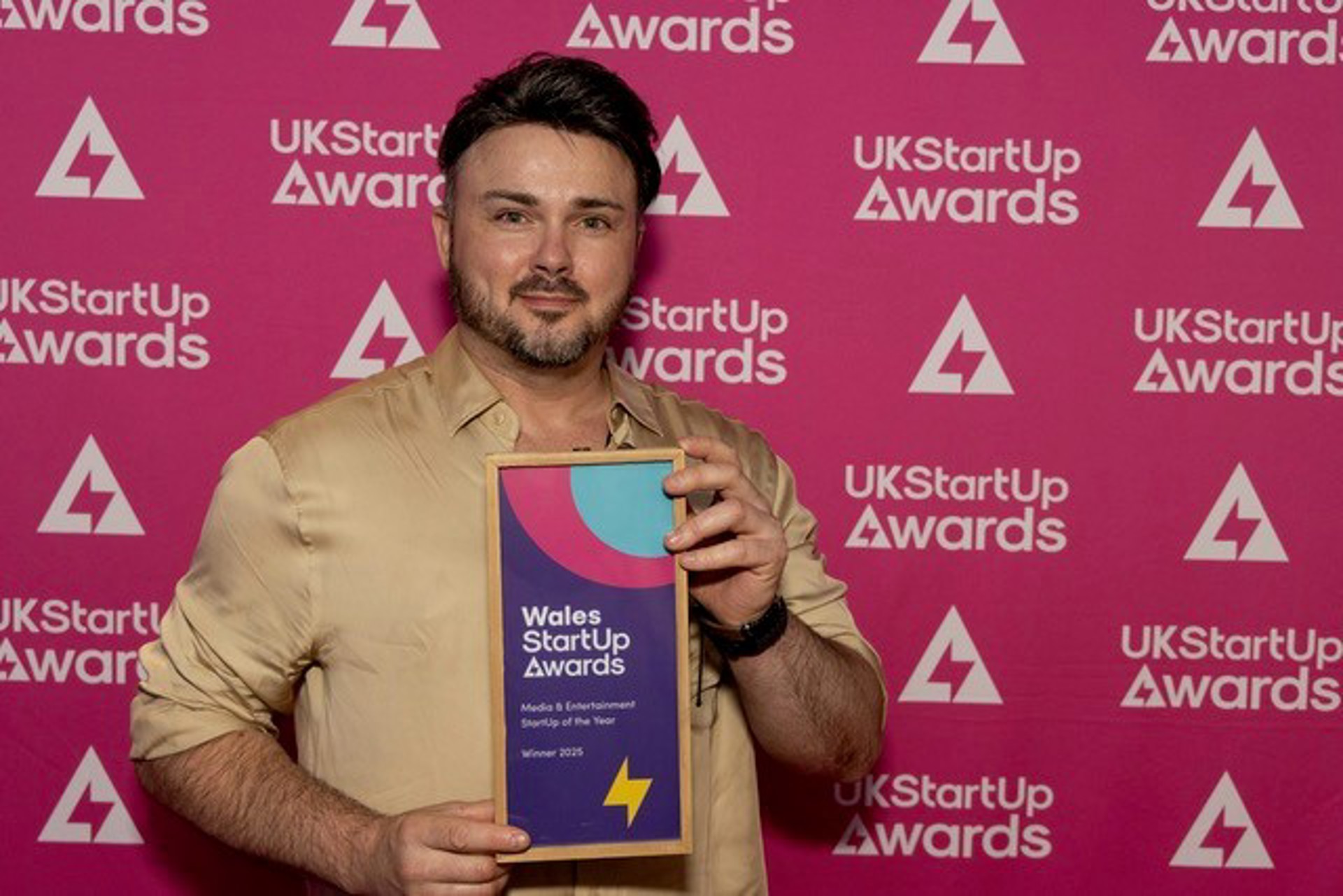 Enillydd gwobr James Morgan o Copperhouse Films Ltd.